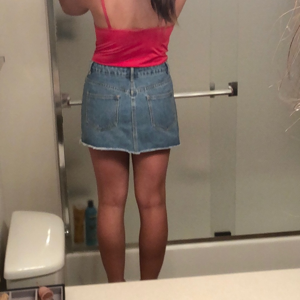 Petite misguided sz 4 distressed mini jean skirt - Picture 7 of 7